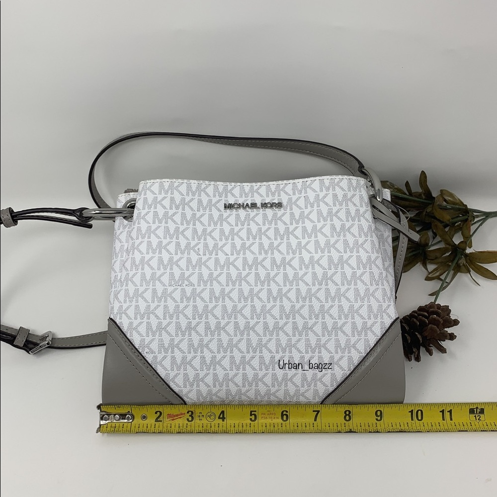 Michael Kors Nicole Triple Compartment Crossbody - Picture 2 of 12